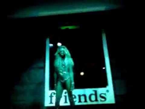 Dioley Lovyth Moon - Catch the Light - Boate Friends