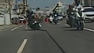 交通管制不知在幹嘛   騎士壓管線慘摔