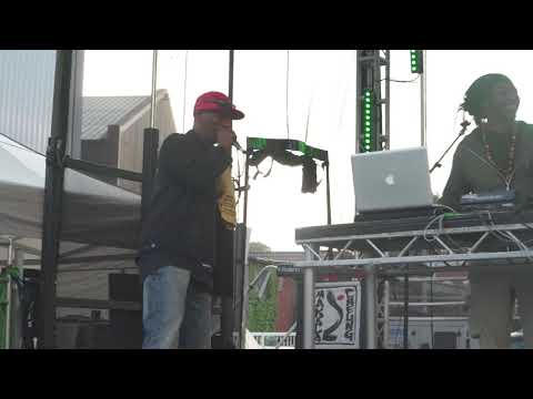 Snoopy And Rudey Lee 3 (live music)