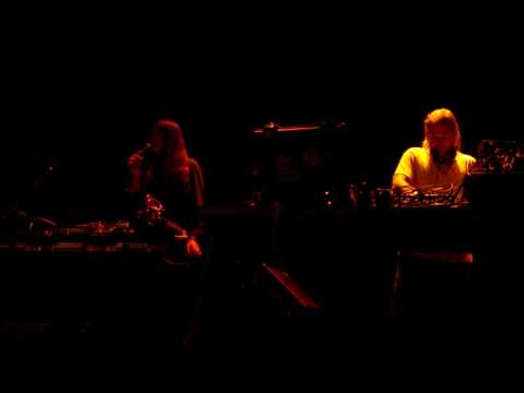 Peaking Lights - Midnight (In the Valley of Shadow) - Live @ Korjaamo, Helsinki, July 9, 2017
