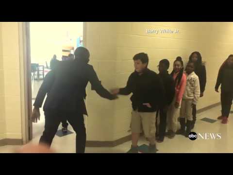 Un salut personnalisé avec pour objectif un impact positif sur les élèves !