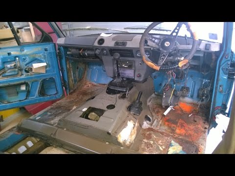 1977 Range Rover Classic 2 Door: Part 10 Seat Bases Removal