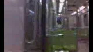 preview picture of video 'alone in the subway  solo en el metro ciudad de mexico'
