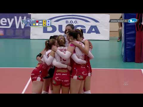 Iza Mlakar finishes off an amazing rally!