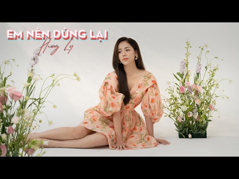 Thể hiện bởi Hương Ly