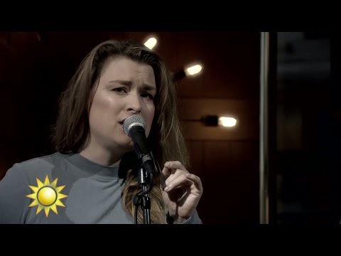 Linnea Henriksson - Säga mig (Live) - Nyhetsmorgon (TV4)