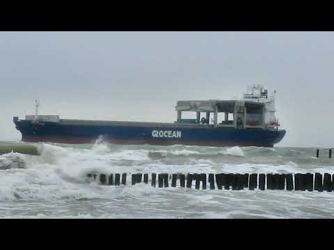 Bulker und z. T. auch Containerschiff STAR ISTIND