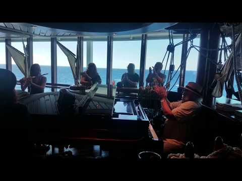 Thijs Van Leer and Rachel Flowers