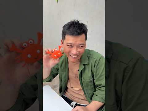 Hạt tiêu giúp đỡ anh trung chuối nghèo nặn con cua #hattieu #trungchuoi