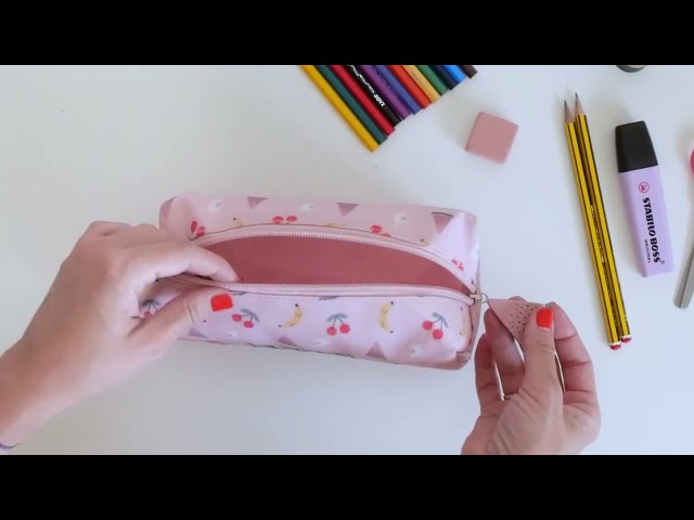 Vídeo relacionado con Pantone Urban - Estuche Escolar y Trabajo Pequeño 20,5x7,5x6 Vuelta al Cole, Material Escolar y Papelería, Neceser Maquillaje y Viaje, Estuches Escolares con Cremallera Niña Niño Adultos Adolescentes