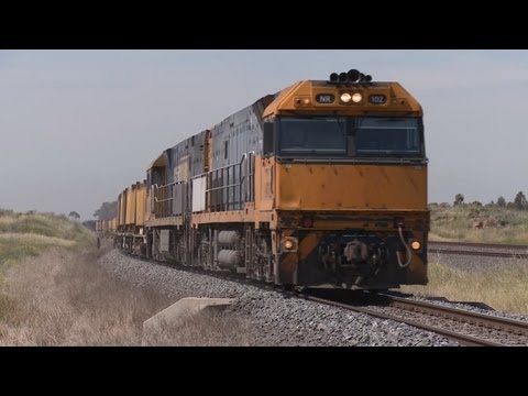 Pacific National Steel Train - Australian Trains, Railways and Railroads