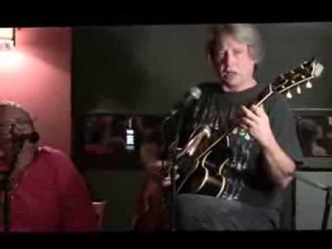 Besame Mucho-The Sweet Spot Trio