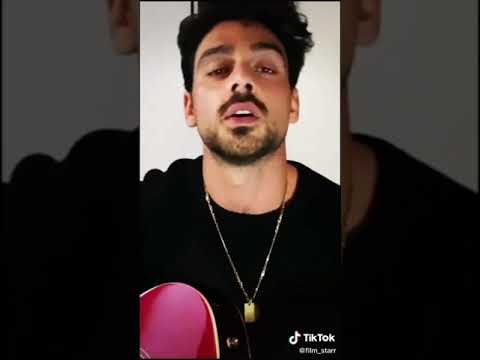 ator de 365 dias cantando!