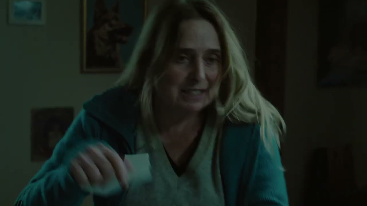 Miniature de la vidéo LA PIQÛRE de Lena Dana - Bande annonce VF du film La Piqûre