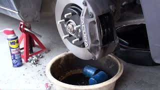 Acura RL Front Brake Pads and Rotor Replacement