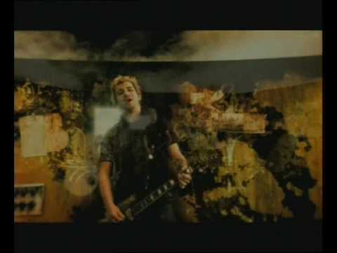 3 Feet Smaller Tonight ("Zu sehen in Österreich" Version)