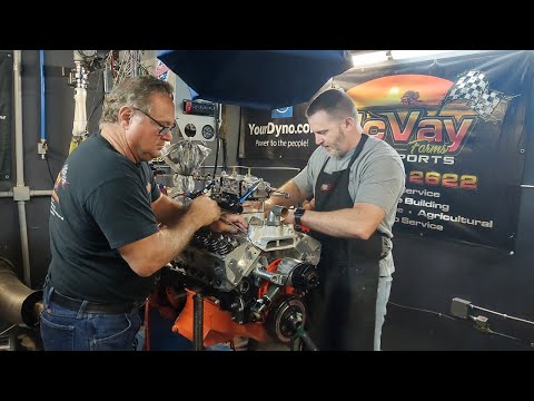 UNCLE BOB 427 TIME! Small Block 427 Chevy HEADS and INTAKE testing!