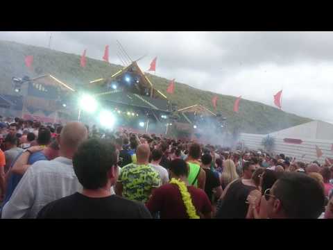 M.i.k.e Push play 01.Stargazers & Shanokee - No Remorse 02.Strange World @ Luminosity 2017