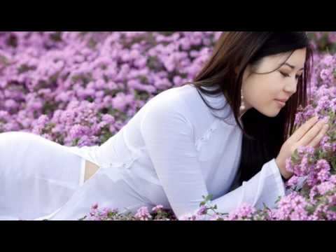 Thể hiện bởi Ngọc Hạ