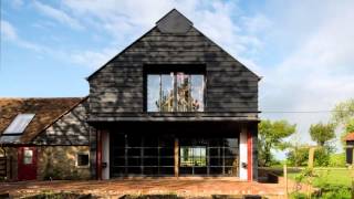 Liddicoat & Goldhill transforms an 18th-century barn into an English countryside home