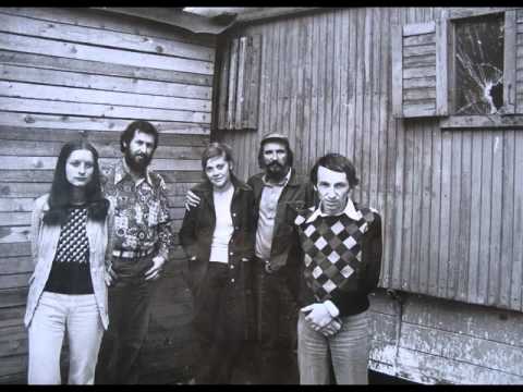 Hoboes - bedna vod whisky