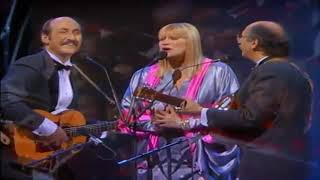 Peter, Paul &amp; Mary - Silent Night (Live)