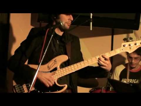 Gabriele Migliaccio - Mattofunk  Bass Solo.mpg