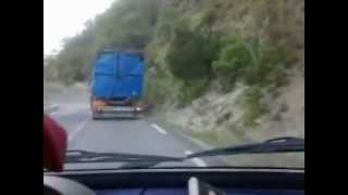 preview picture of video 'decente d'un camion de déchets dans les gorges du DALUIS'