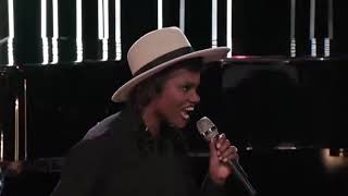 Team Alicia - You Make Me Feel Like A Natural Woman | The Voice USA 2017