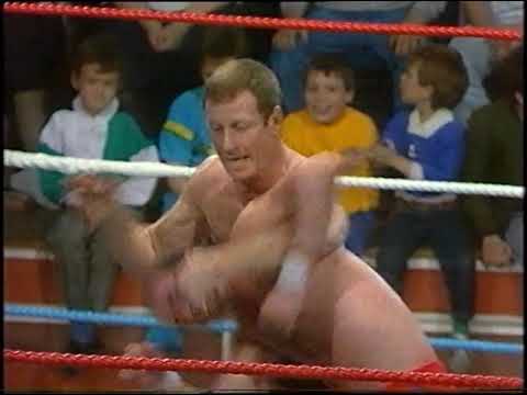 Johnny Saint vs. Mike Flash Jordan