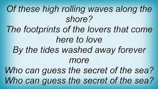 Billy Bragg - Secret Of The Sea Lyrics