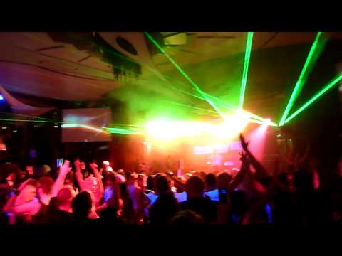 Monday bar Lucia Cruise 2009 [1/5]