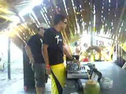 DJ Max Grillo @ Universo Paralello