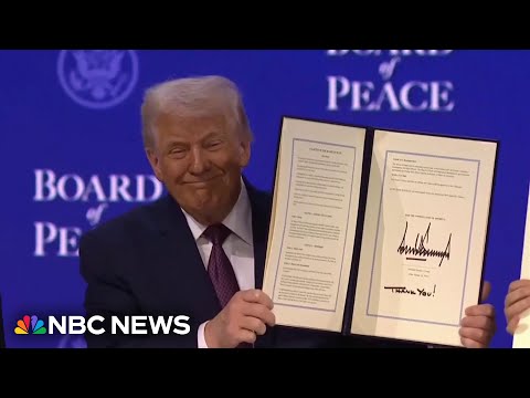 川普揭露格陵蘭「框架」計畫細節！ (Trump reveals details of Greenland ‘framework’ plan)