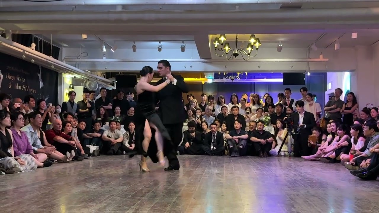 Aldana Silveyra y Diego Ortega - performance in Seoul  in July 2026 - 4/7