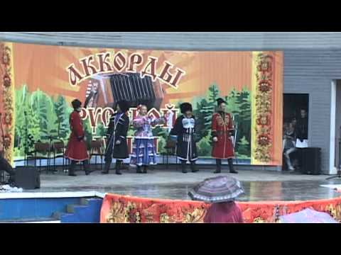 ансамбль "ЖИВАЯ РУСЬ", песня "ПОЛНО ВАМ, СНЕЖОЧКИ..."