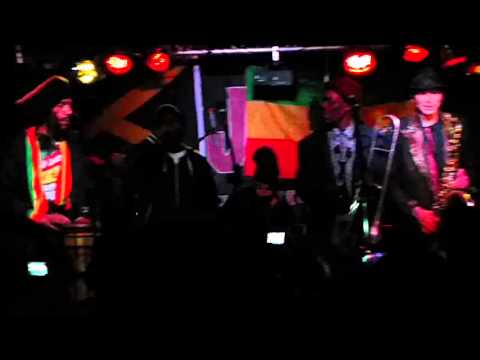 Vin Gordon & Real Rock Band - Satta Massagana