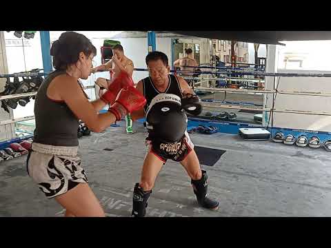 Dani Lòpez training quietly with Kru Dee