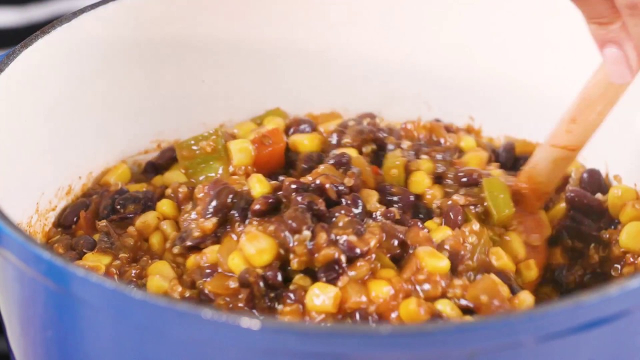 Chili de Quinua y Frijoles Negros