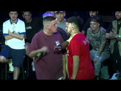 CASI SE AGARRAN A GOLPES EN EL ESCENARIO 😰😨