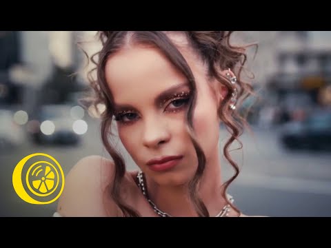 Yuka - Sunt clipe in viata mea