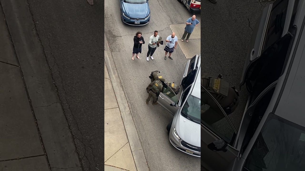 Feds detained a woman who identified herself as a WGN employee in Lincoln Square