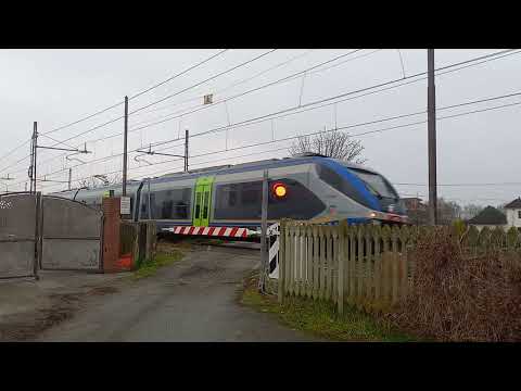 Passaggio a livello Alessandria - Strada Ghiozzo - Level crossing - Spoorwegovergang
