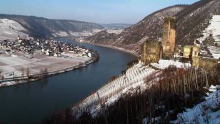 preview picture of video 'Winter in Moselle Valley in Cochem Region - Winter in Germany Mosel Wine road'