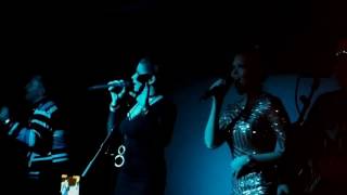 Aikakone - Alla Vaahterapuun