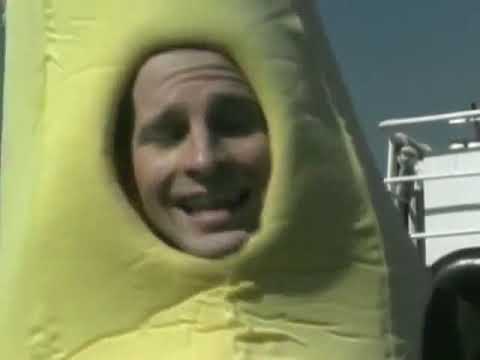 S01 E12   Hard Hat Harry  Ship and Boat Adventures