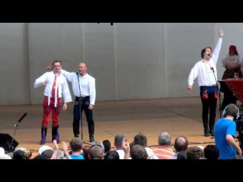 MFF Strážnice 2013: Finále soutěže o nejlepšího tanečníka slováckého verbuňku: Verbuňk primášů