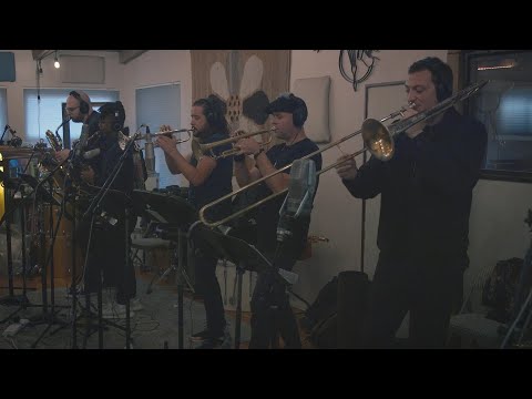 Philip Lassiter - Babayaga (ft. Mariah Meshae, David Paich)