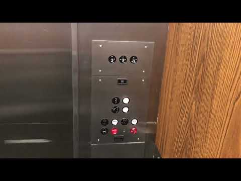 Montgomery hydraulic elevator - Walworth Commons - Greensburg, PA