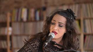 Lindi Ortega Performs Waitin' On My Luck To Change at The 13th Floor